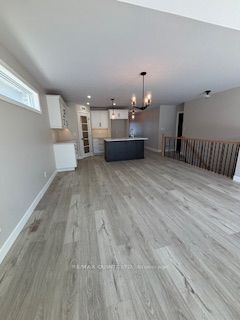 120 Hastings Park Drive Property Photo 3