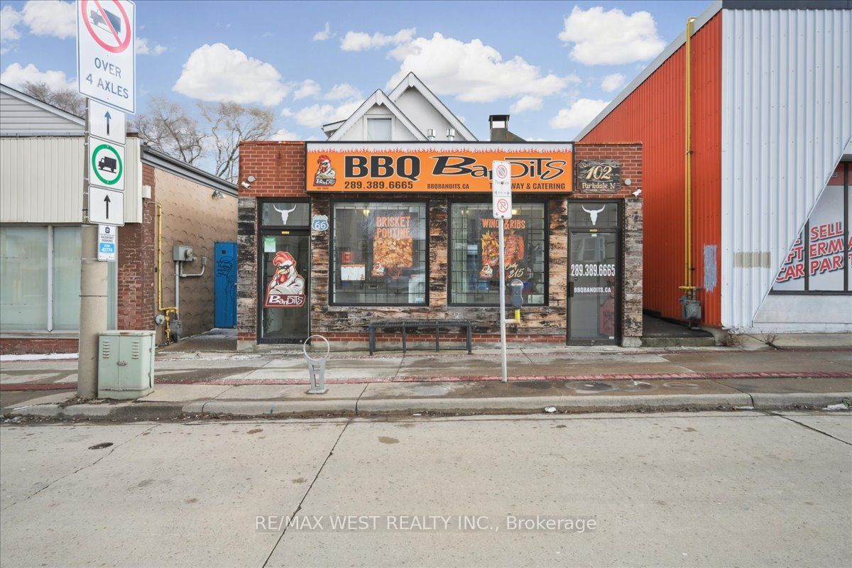 102 Parkdale Ave N Property Photo 1