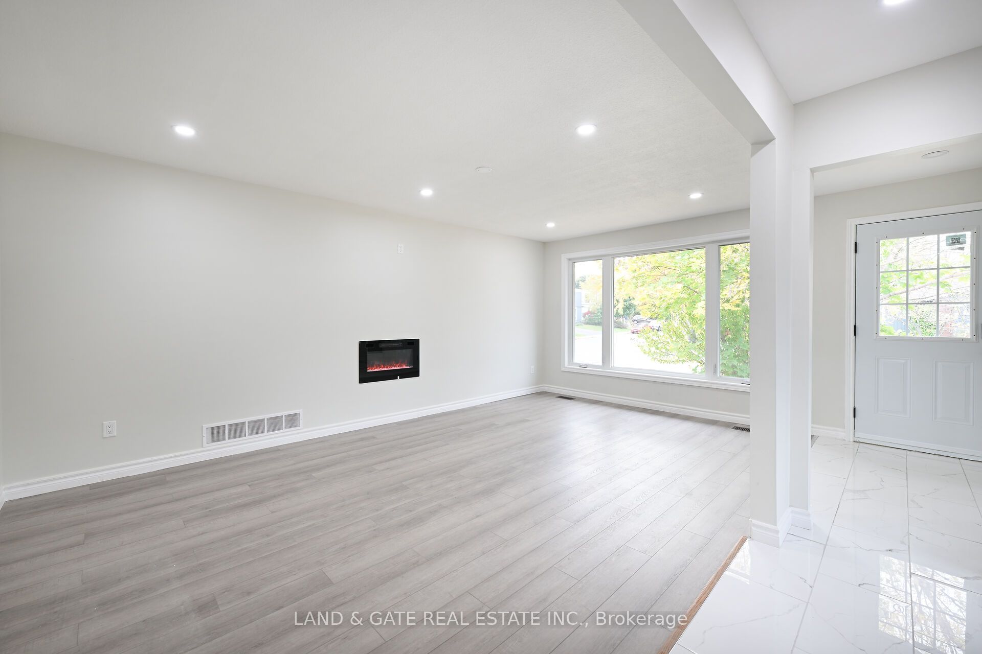 400 Limeridge Road Property Photo 5