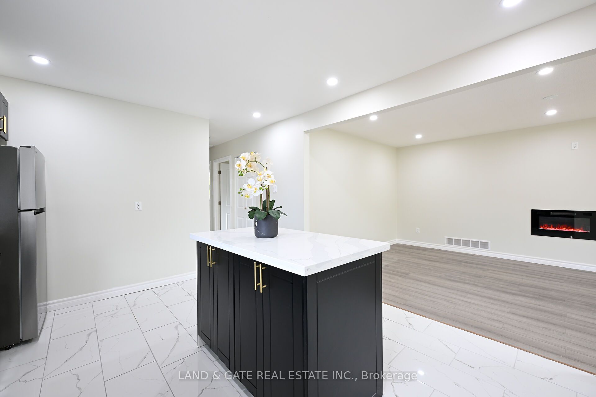 400 Limeridge Road Property Photo 13