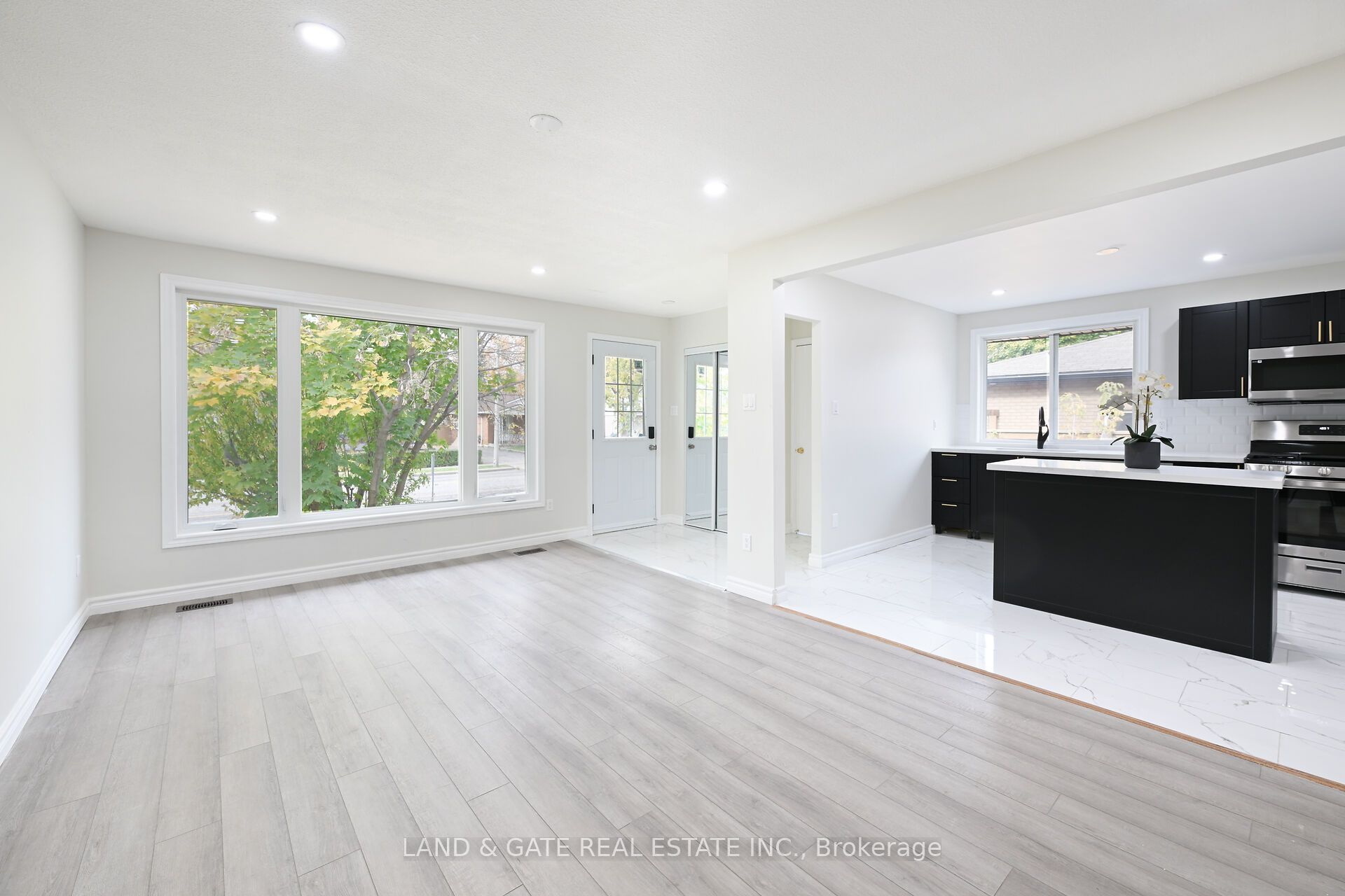 400 Limeridge Road Property Photo 19