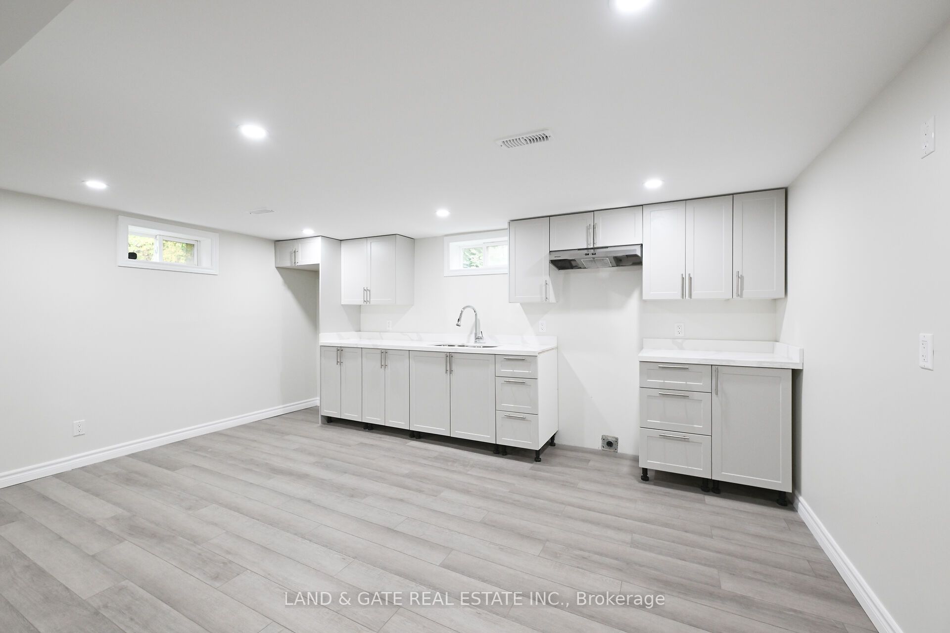 400 Limeridge Road Property Photo 21