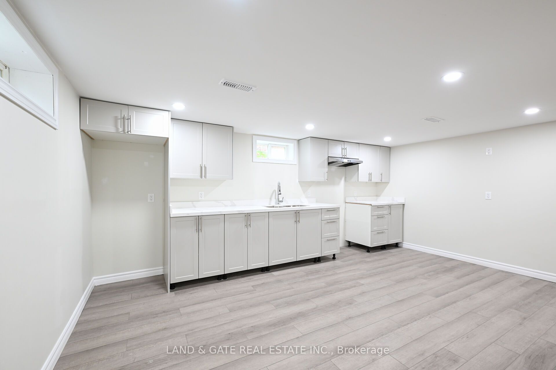 400 Limeridge Road Property Photo 22