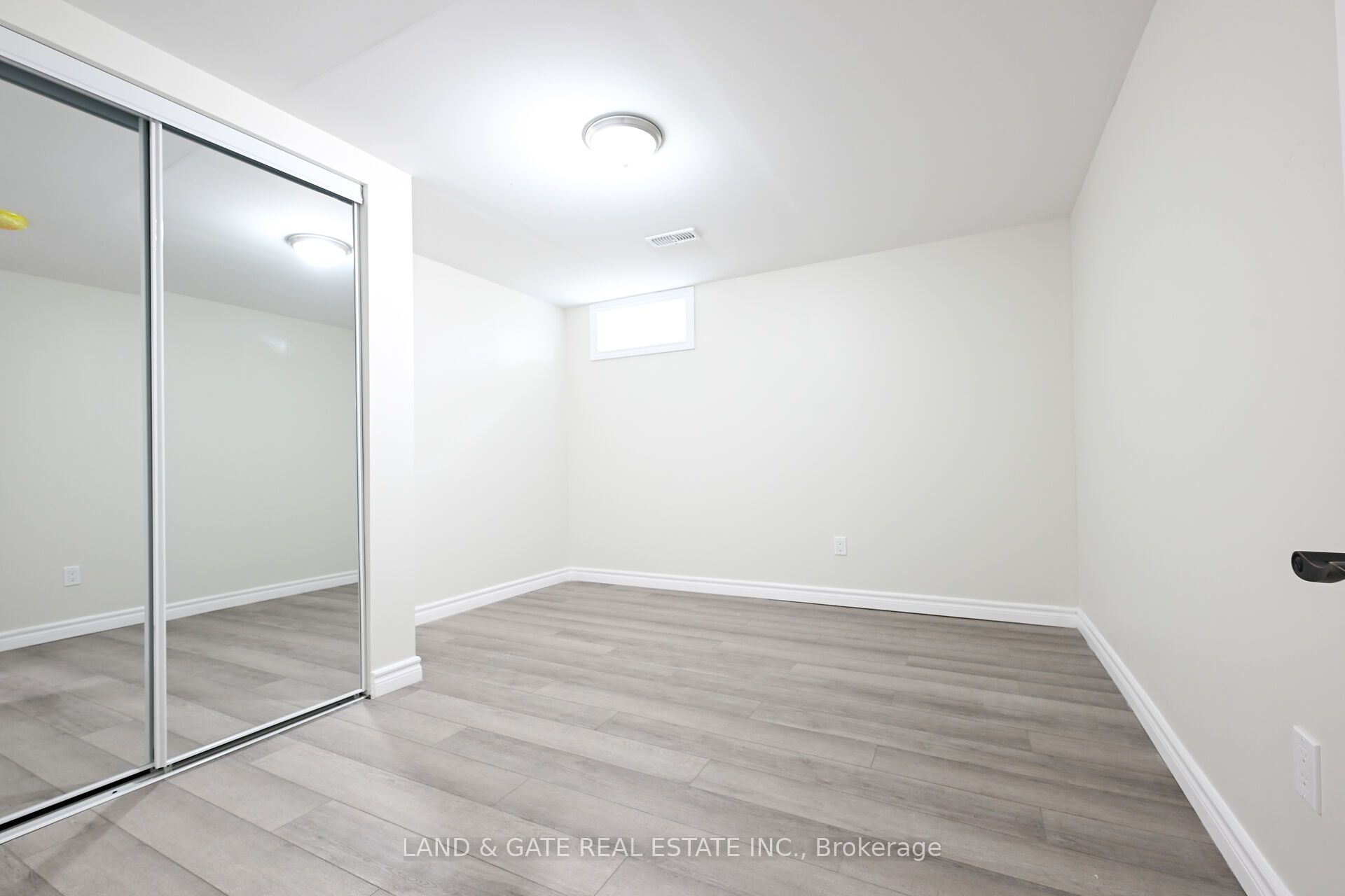 400 Limeridge Road Property Photo 28