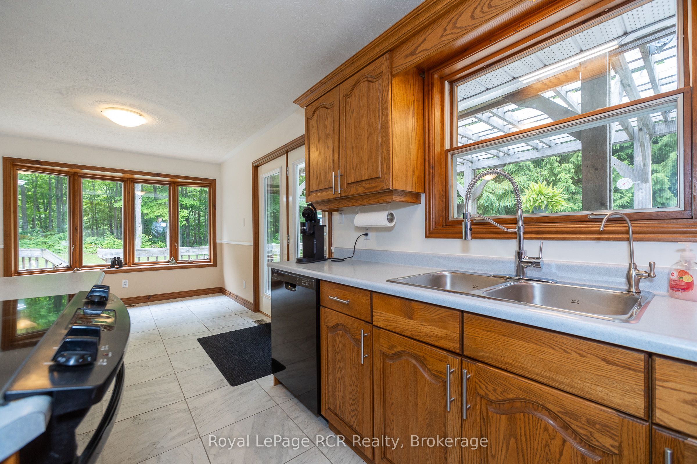 78 Lake Street Property Photo 14