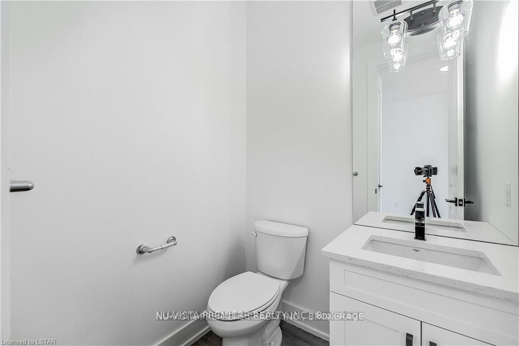 6497 Heathwoods Avenue Property Photo 8