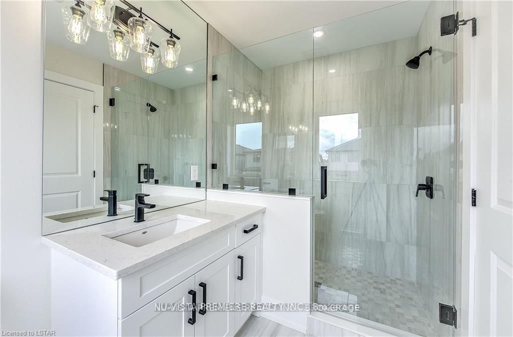 6497 Heathwoods Avenue Property Photo 11