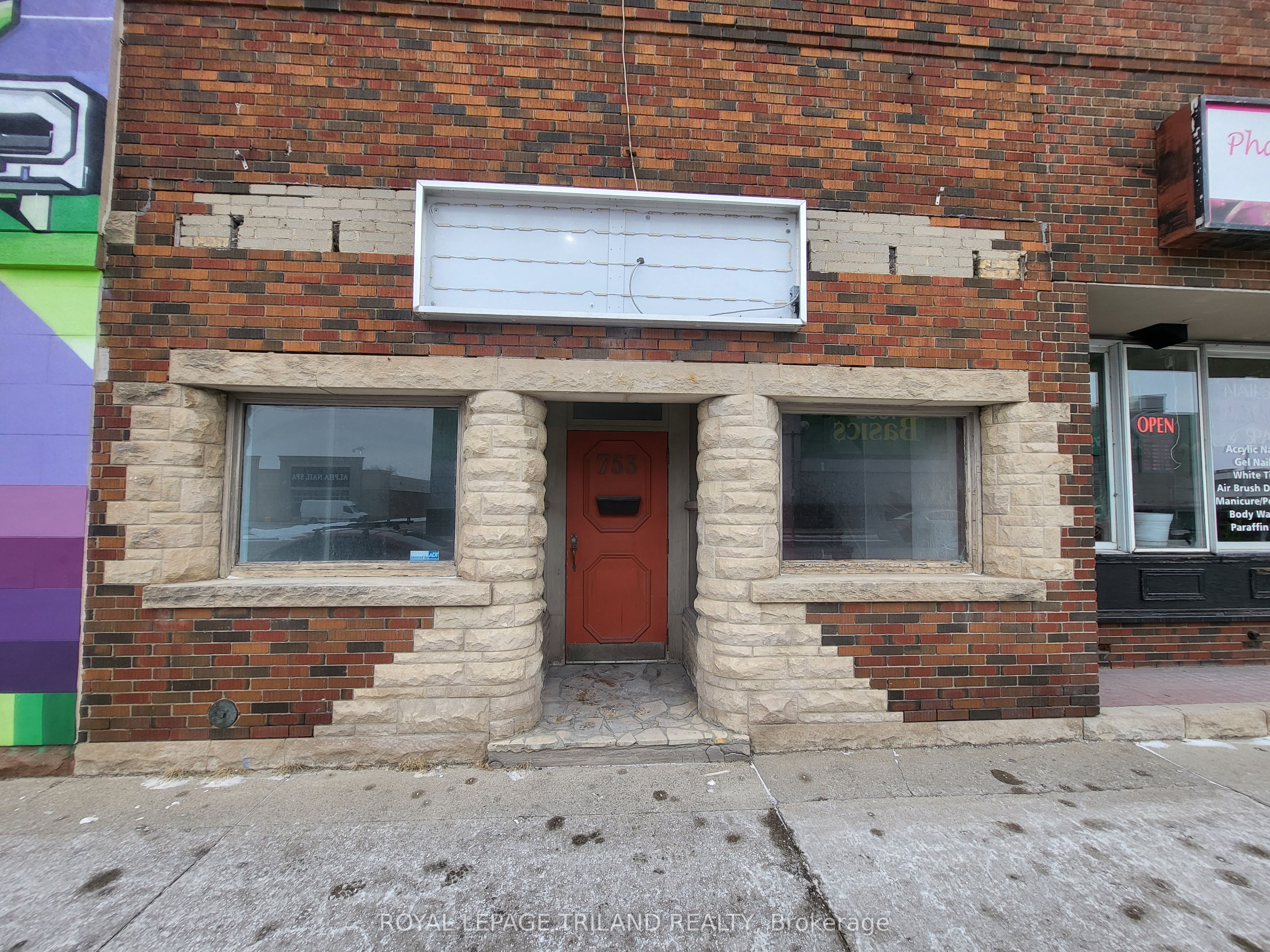753 Talbot Street Property Photo 1