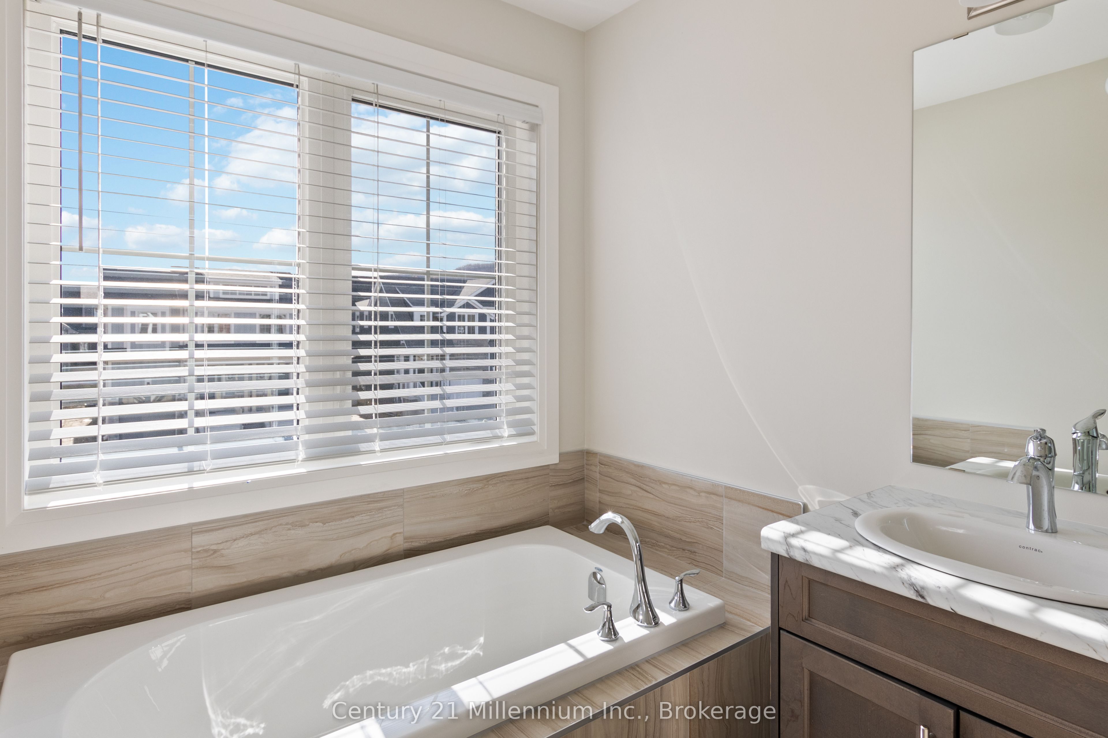 126 Courtland Street Property Photo 22