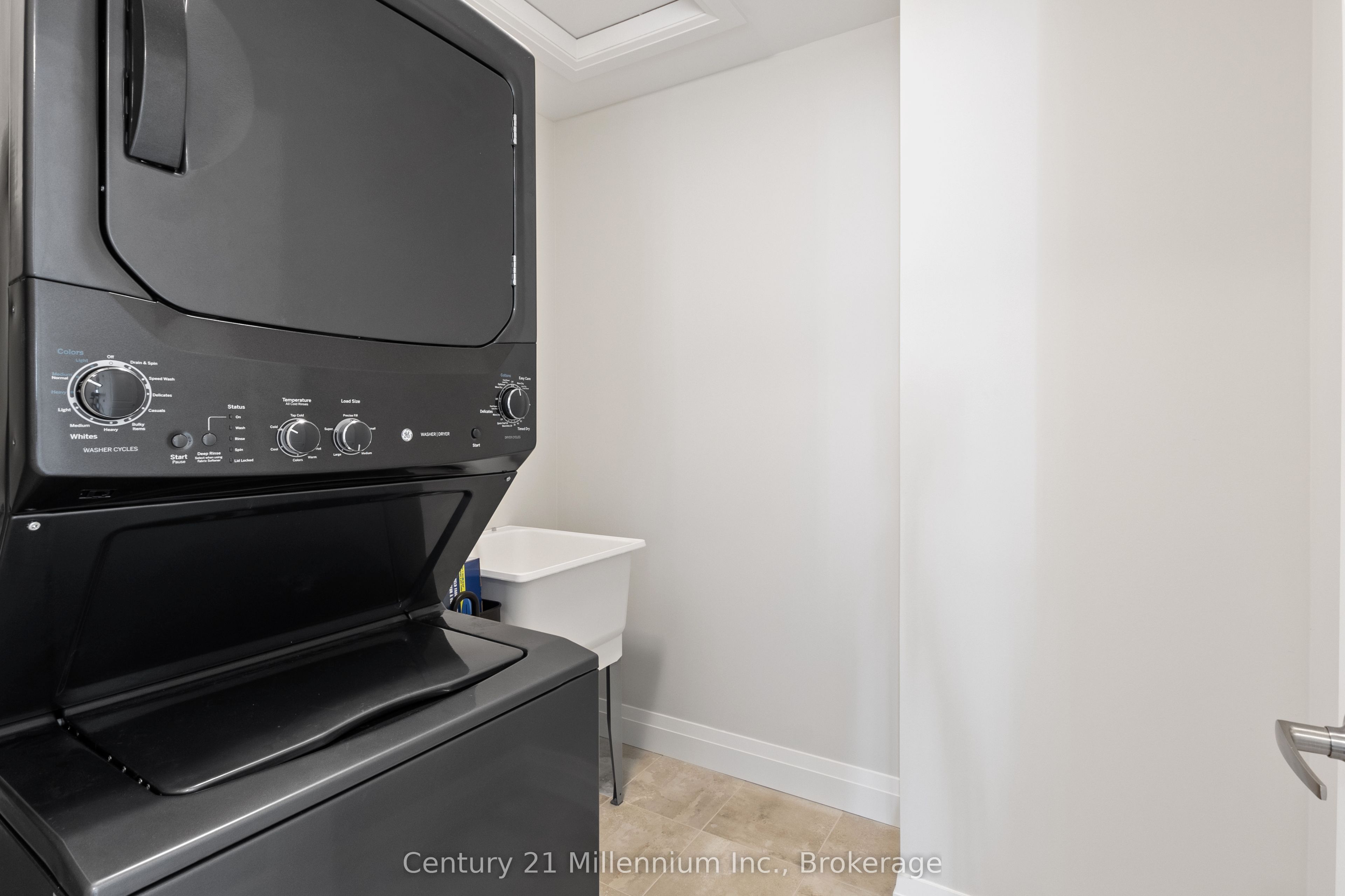 126 Courtland Street Property Photo 23