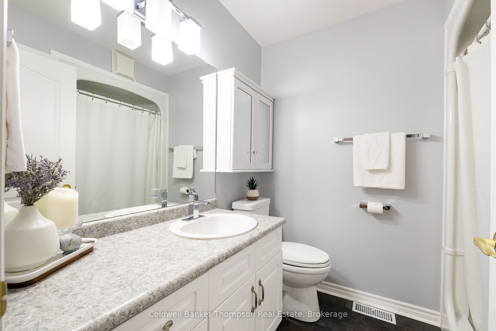 #203 - 4 Legacy Lane Property Photo 14