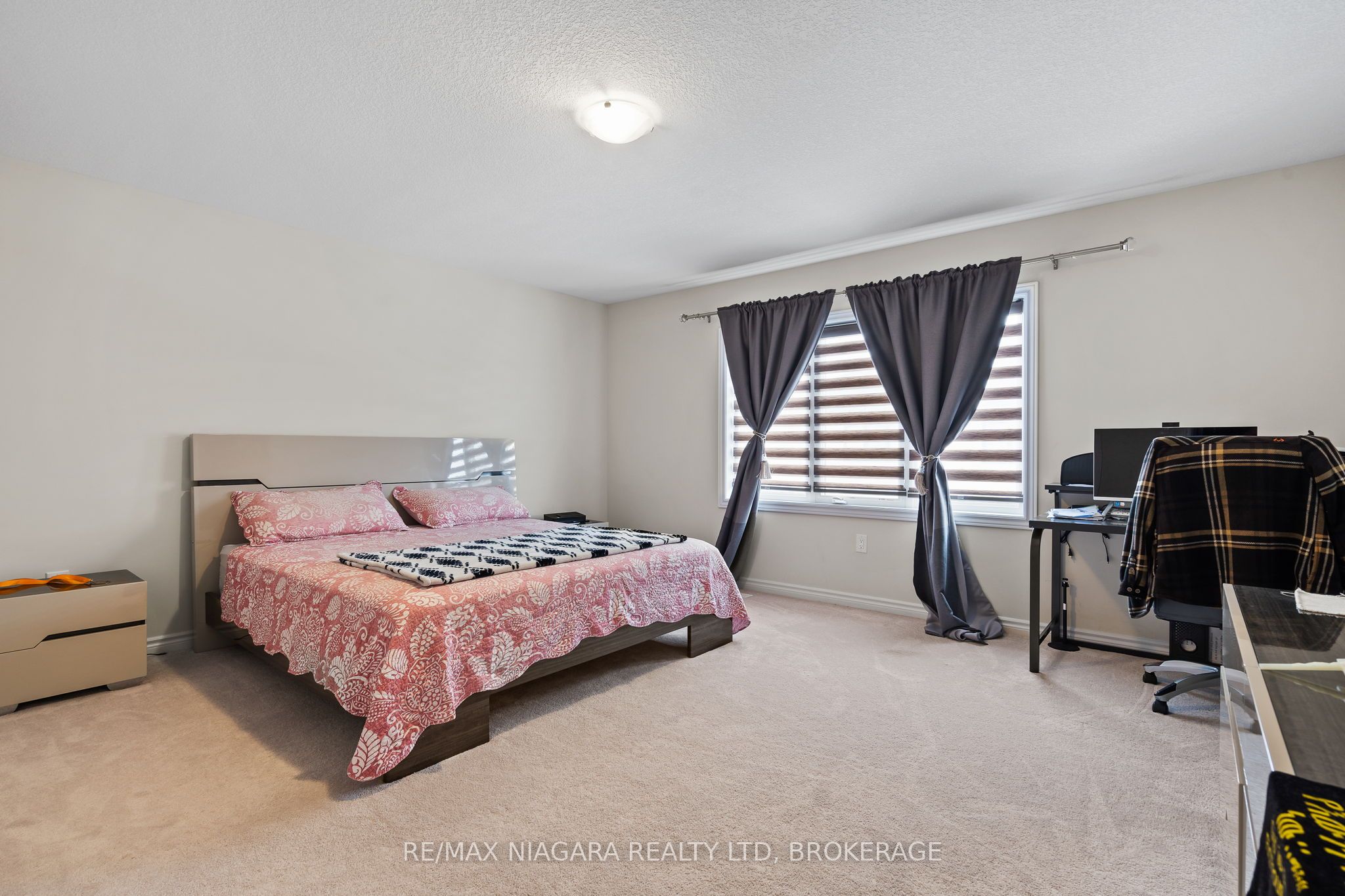 415 Barker Parkway Property Photo 8