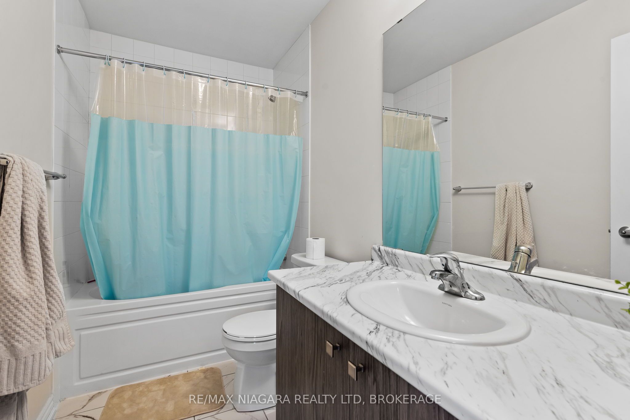 415 Barker Parkway Property Photo 10