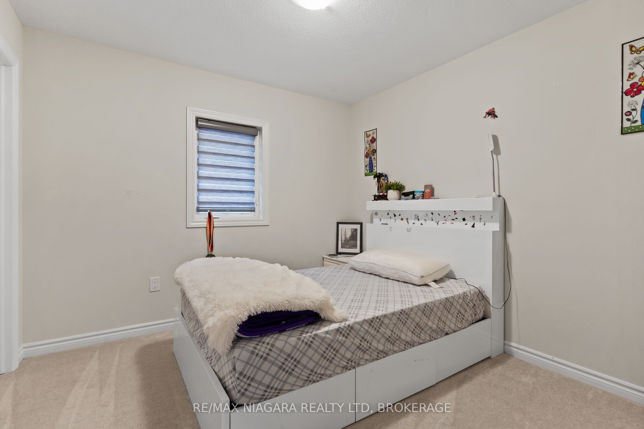 415 Barker Parkway Property Photo 11