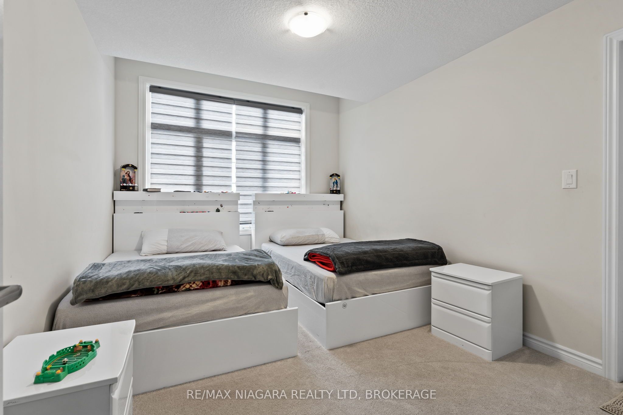 415 Barker Parkway Property Photo 12