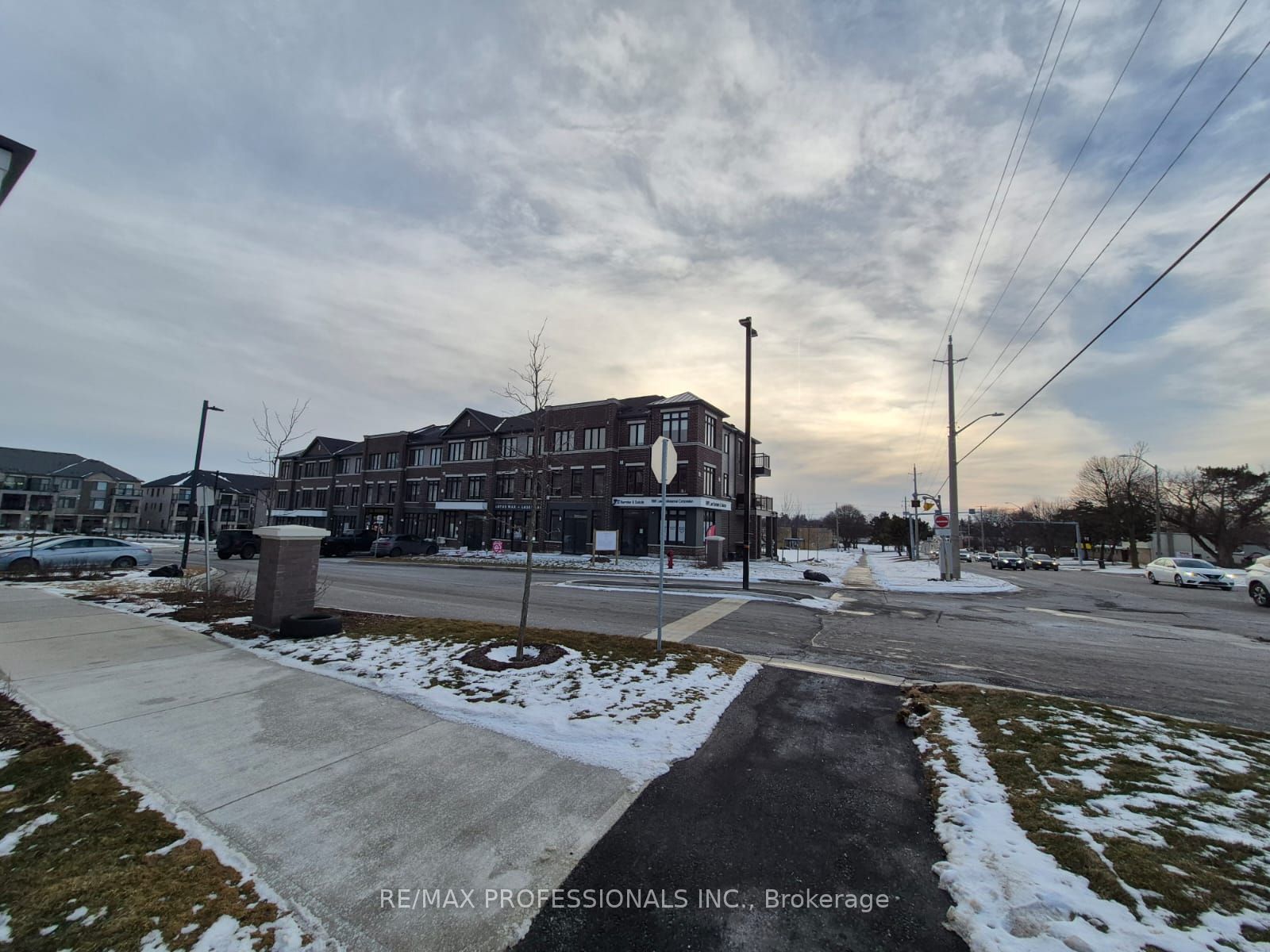 #102 - 585 Colborne Street Property Photo 1