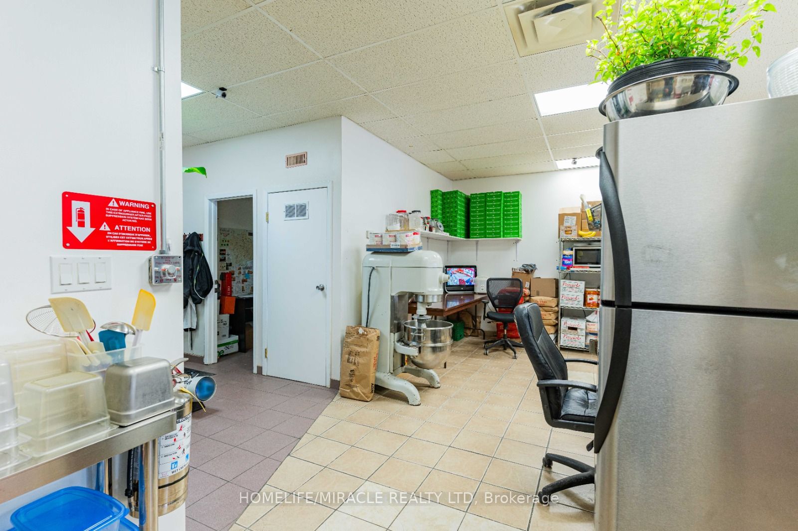 112 Oriole Pkwy W Property Photo 16