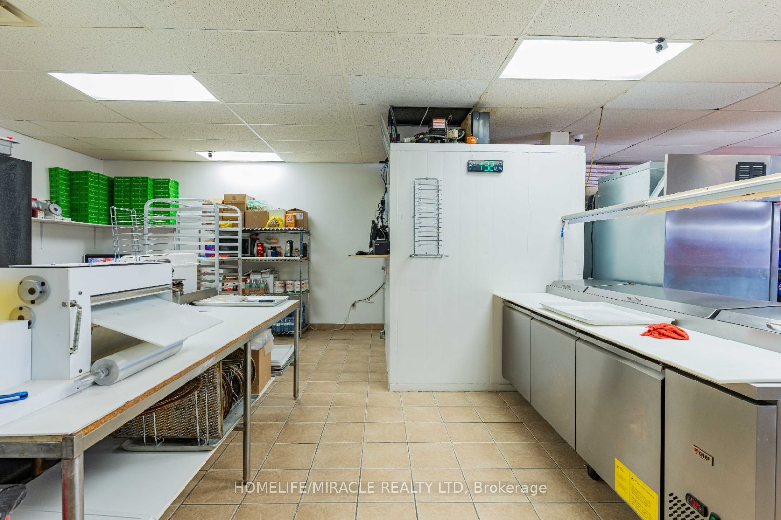 112 Oriole Pkwy W Property Photo 20