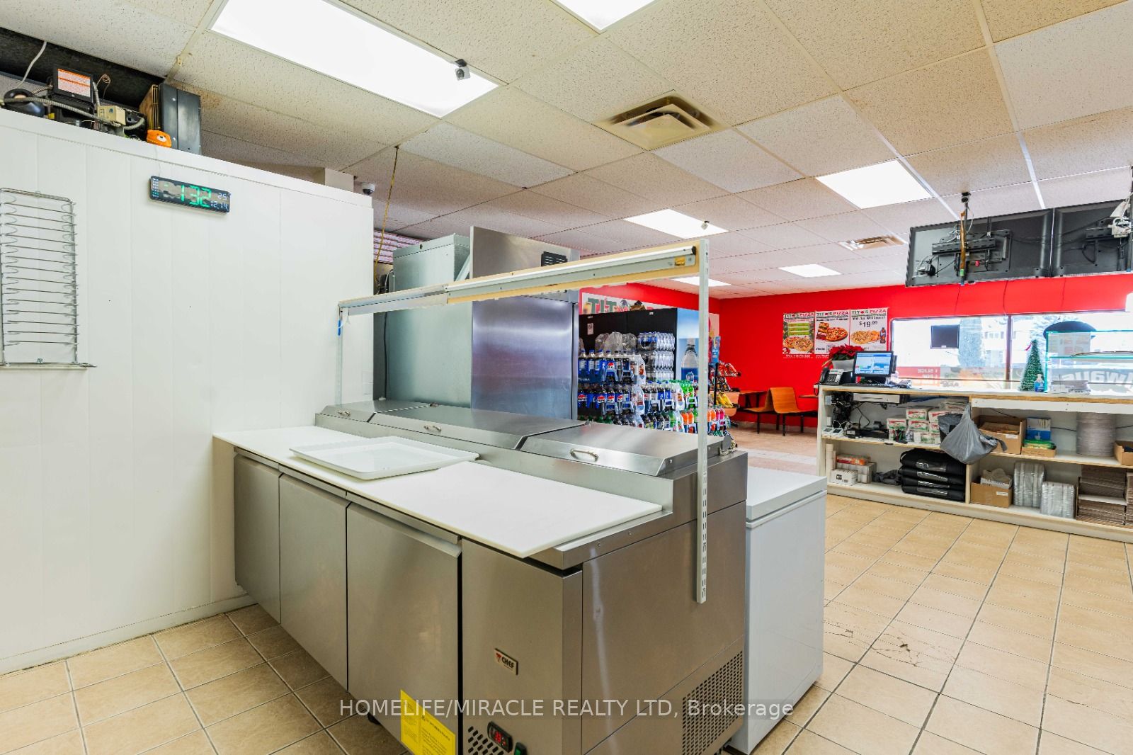 112 Oriole Pkwy W Property Photo 21
