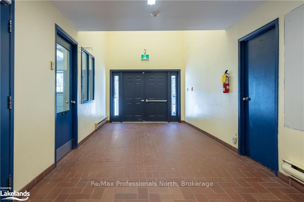 2483 Old Muskoka Road Property Photo 4