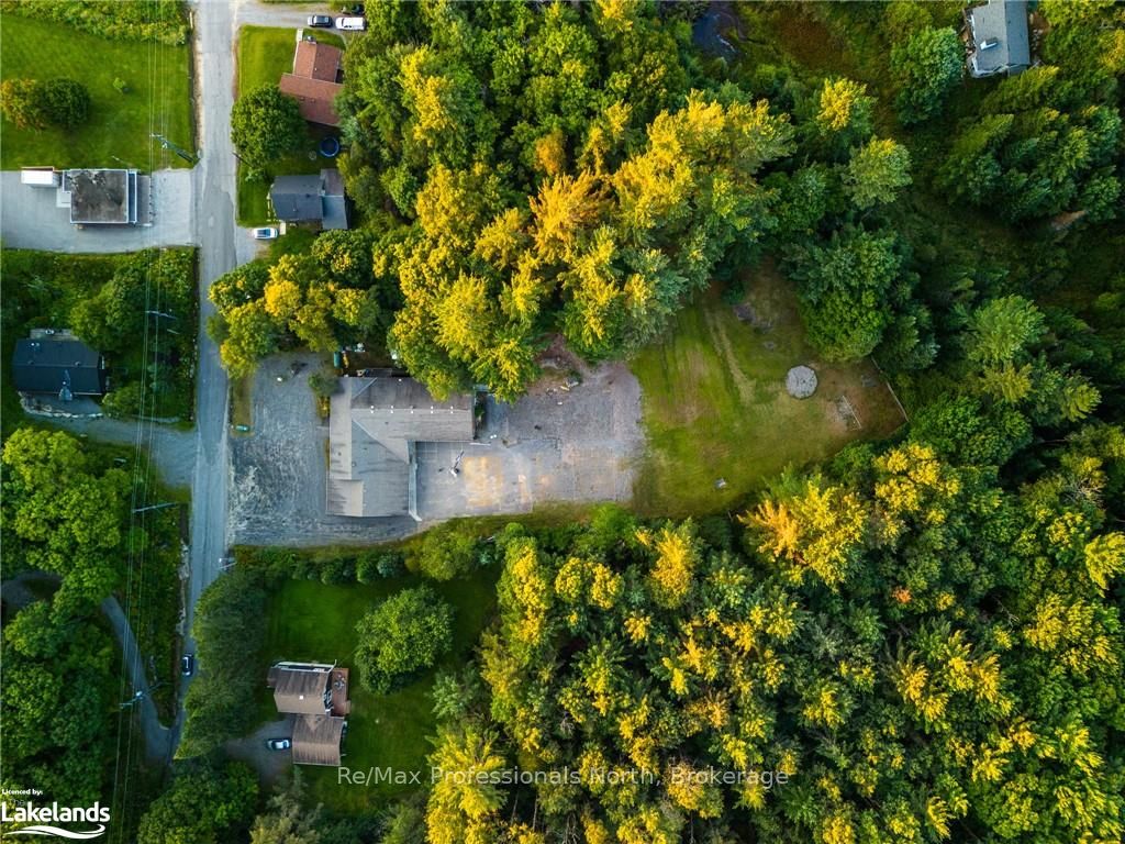 2483 Old Muskoka Road Property Photo 8