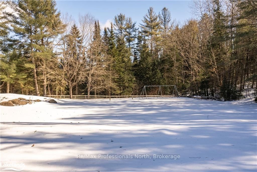 2483 Old Muskoka Road Property Photo 11