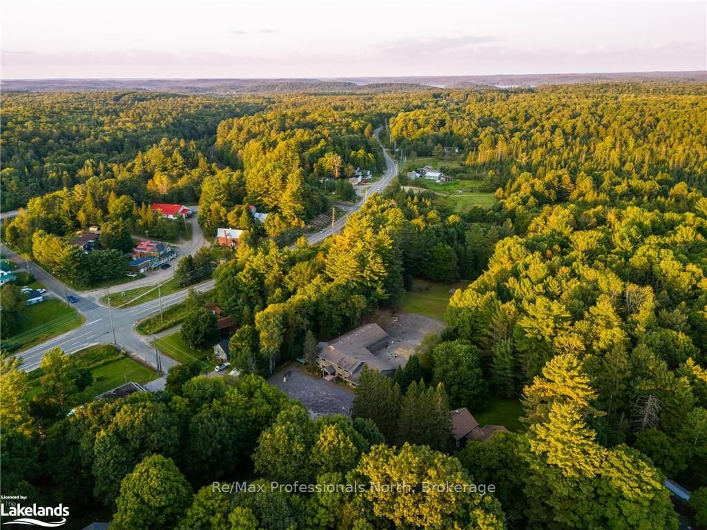 2483 Old Muskoka Road Property Photo 14