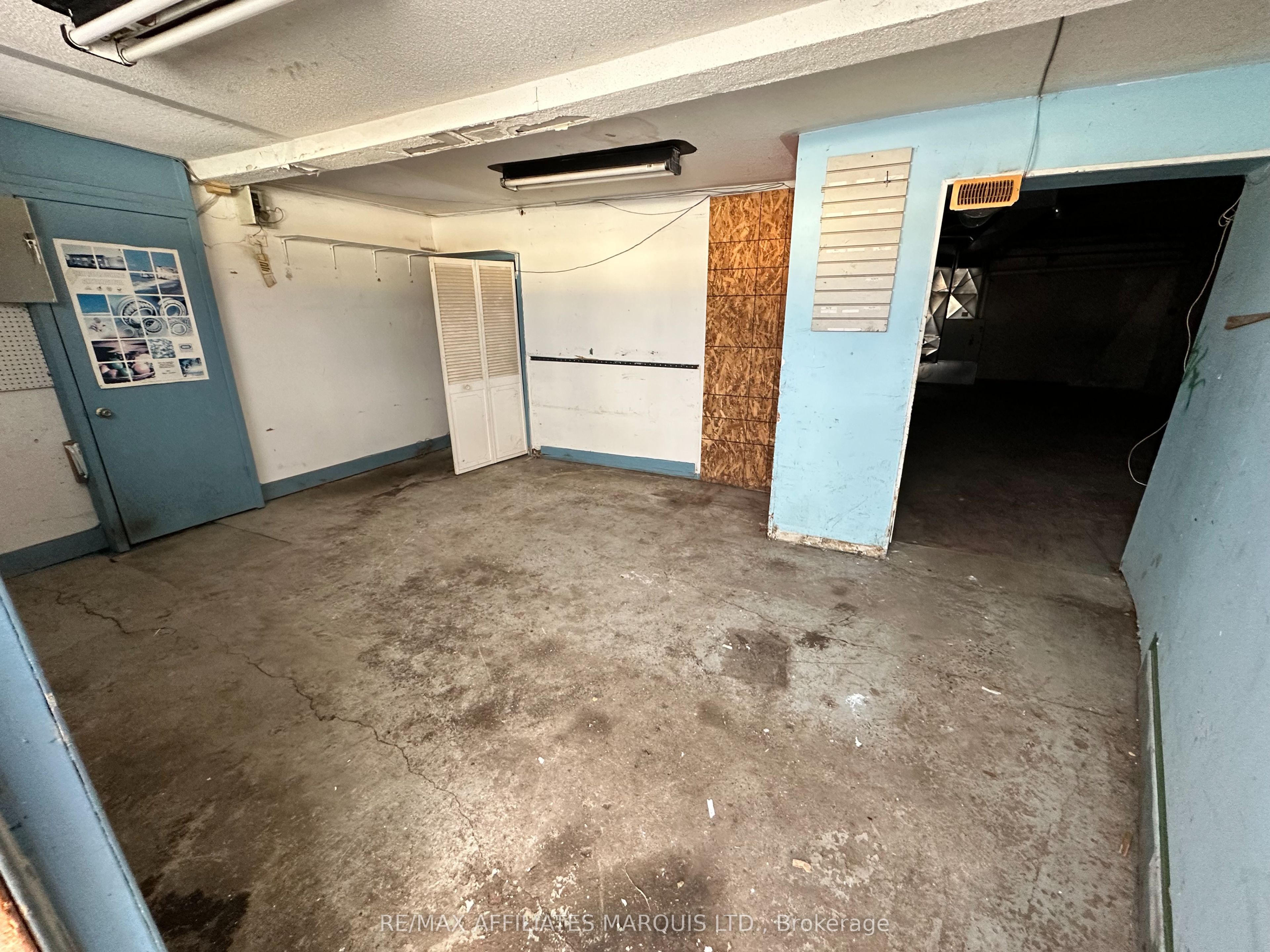 1124 Paul St Property Photo 2