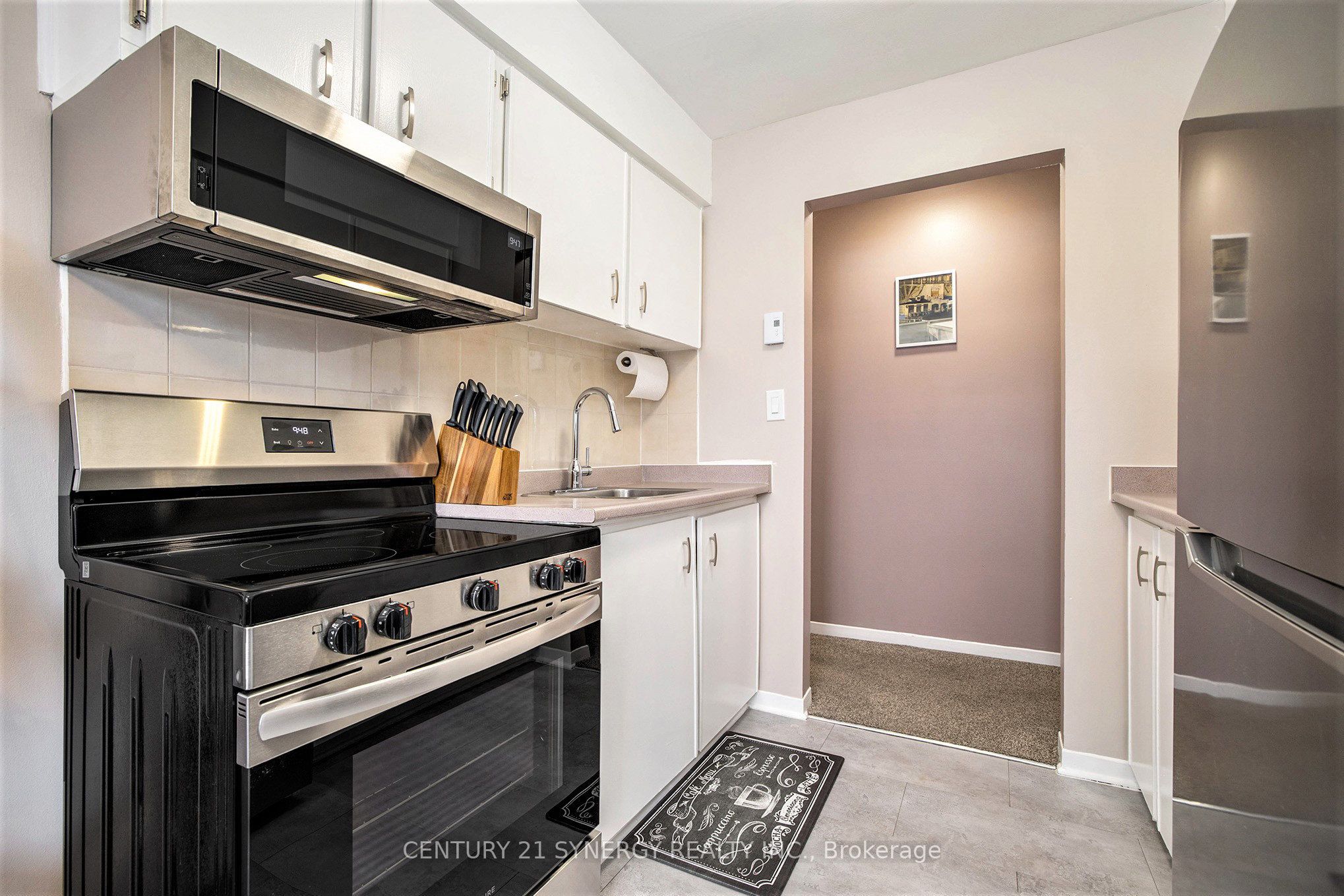 #201 - 26 Pearl Street Property Photo 3