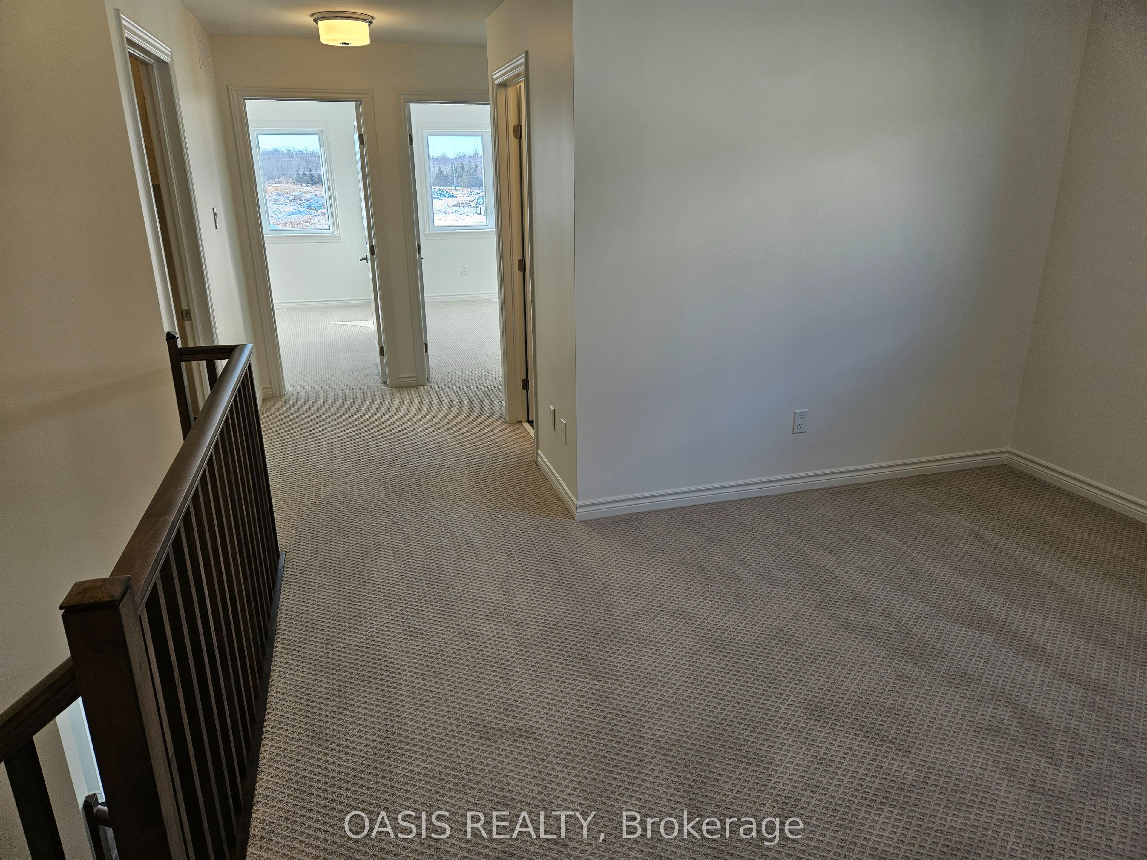 557 Sonmarg Crescent Property Photo 10