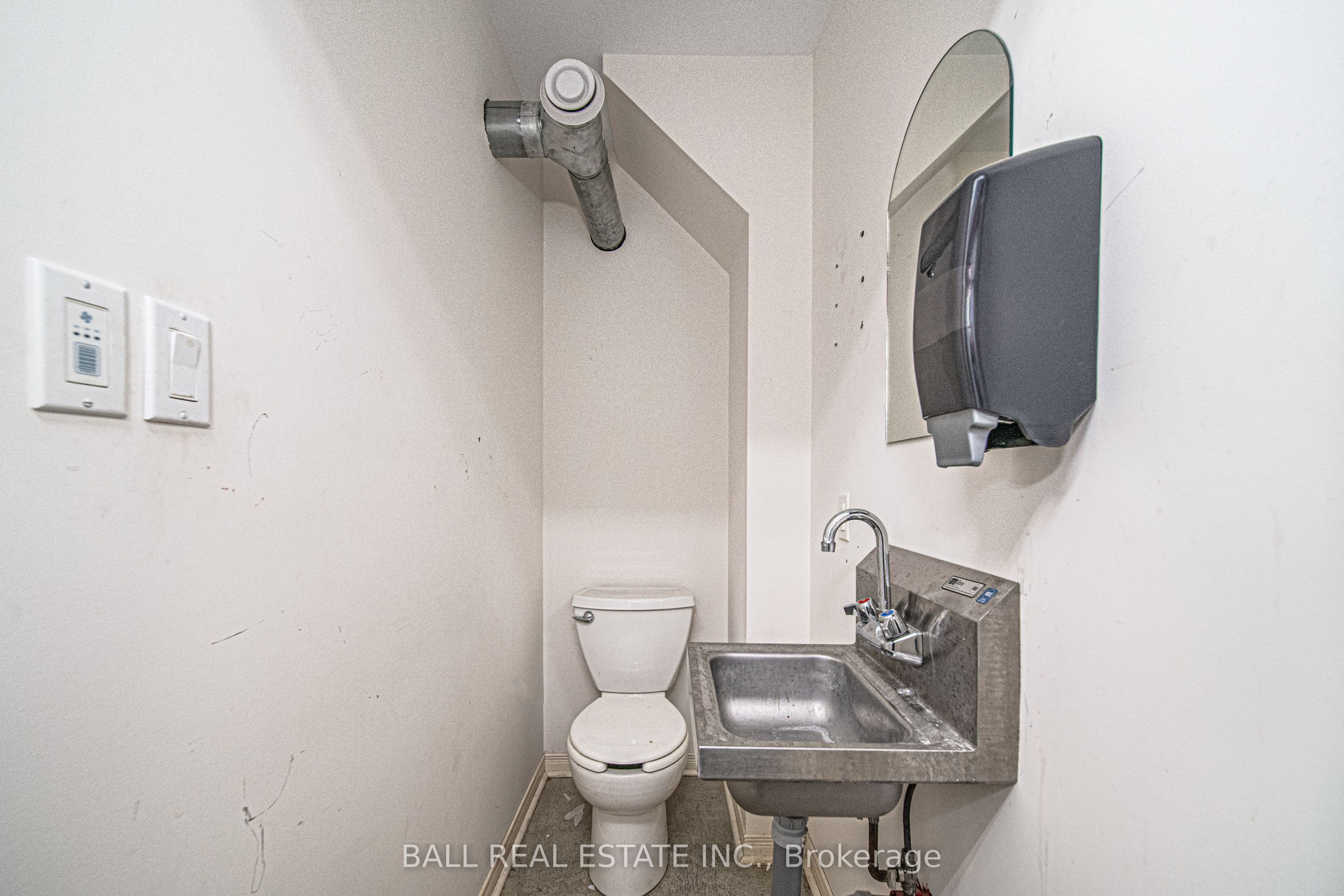 212 Highland Street Property Photo 26
