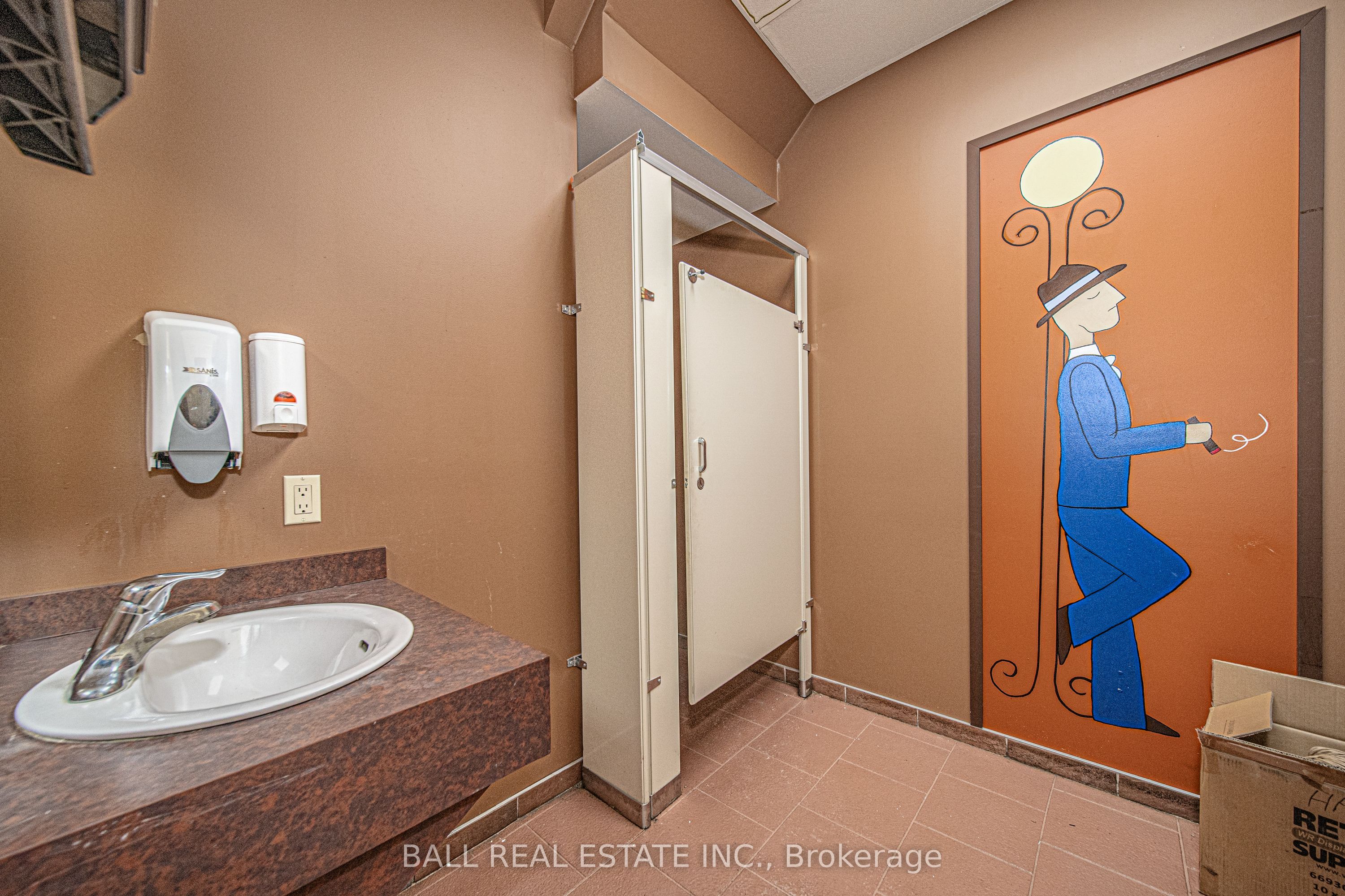 212 Highland Street Property Photo 28