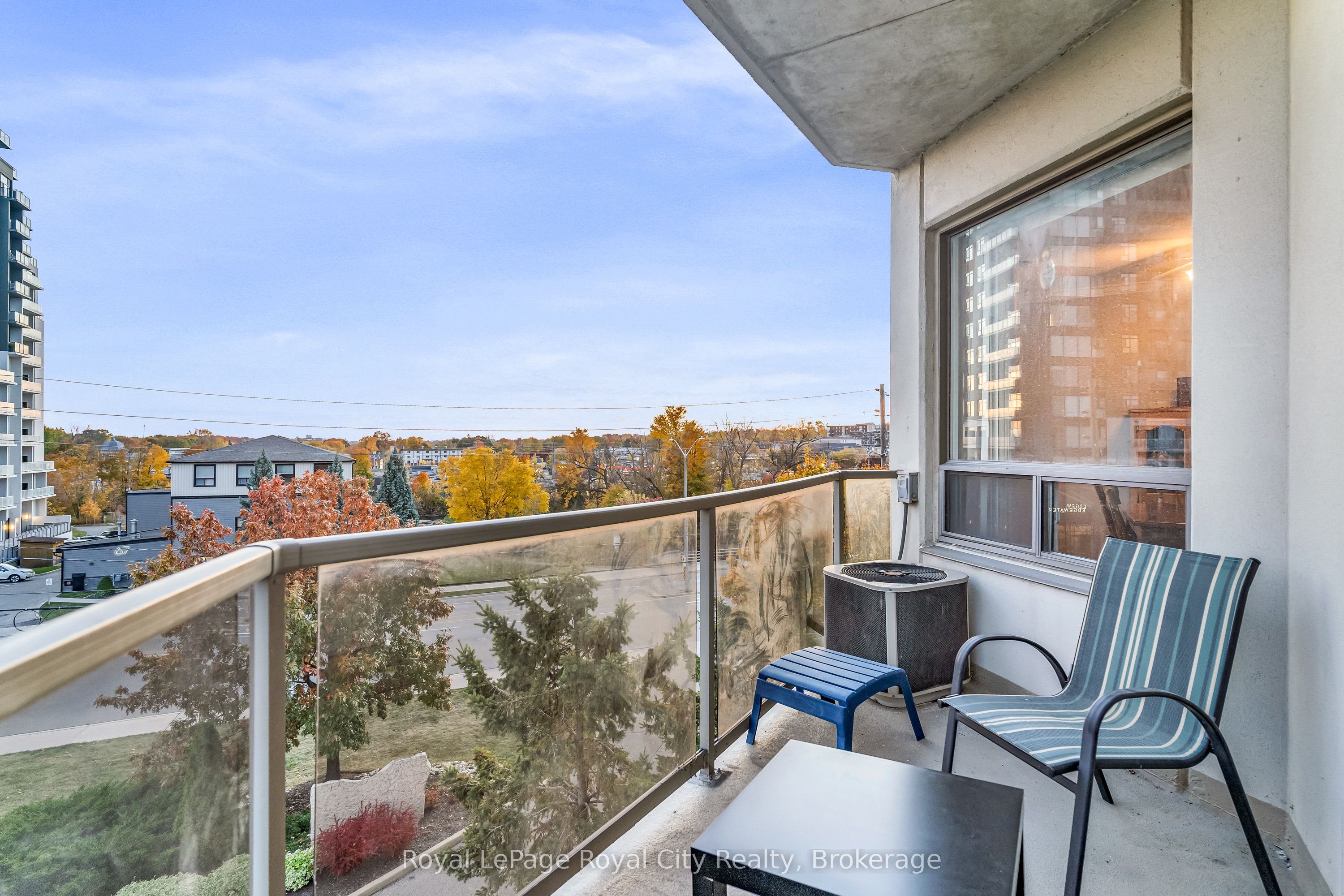 #311 - 60 Wyndham Street Property Photo 16