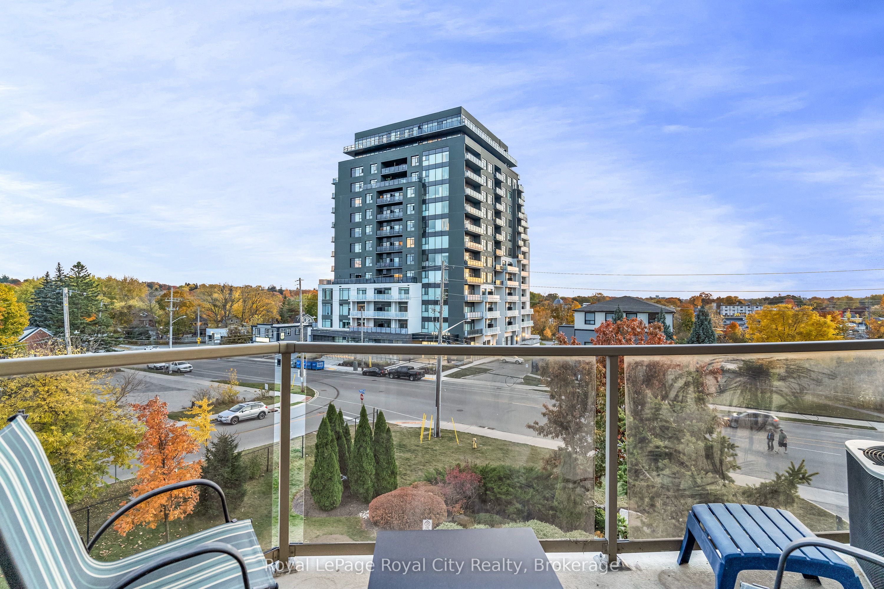 #311 - 60 Wyndham Street Property Photo 17