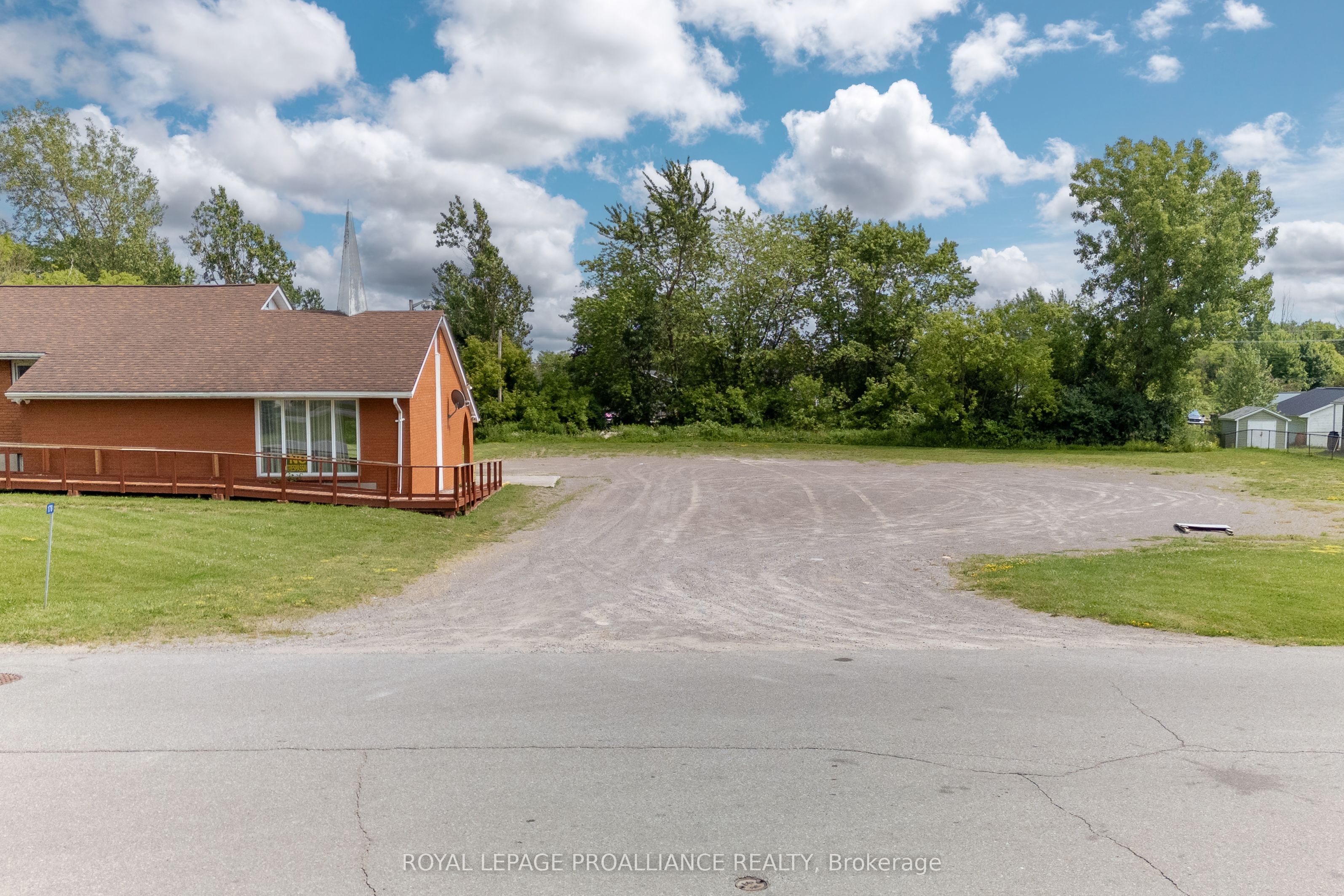 00 Lester Road Property Photo
