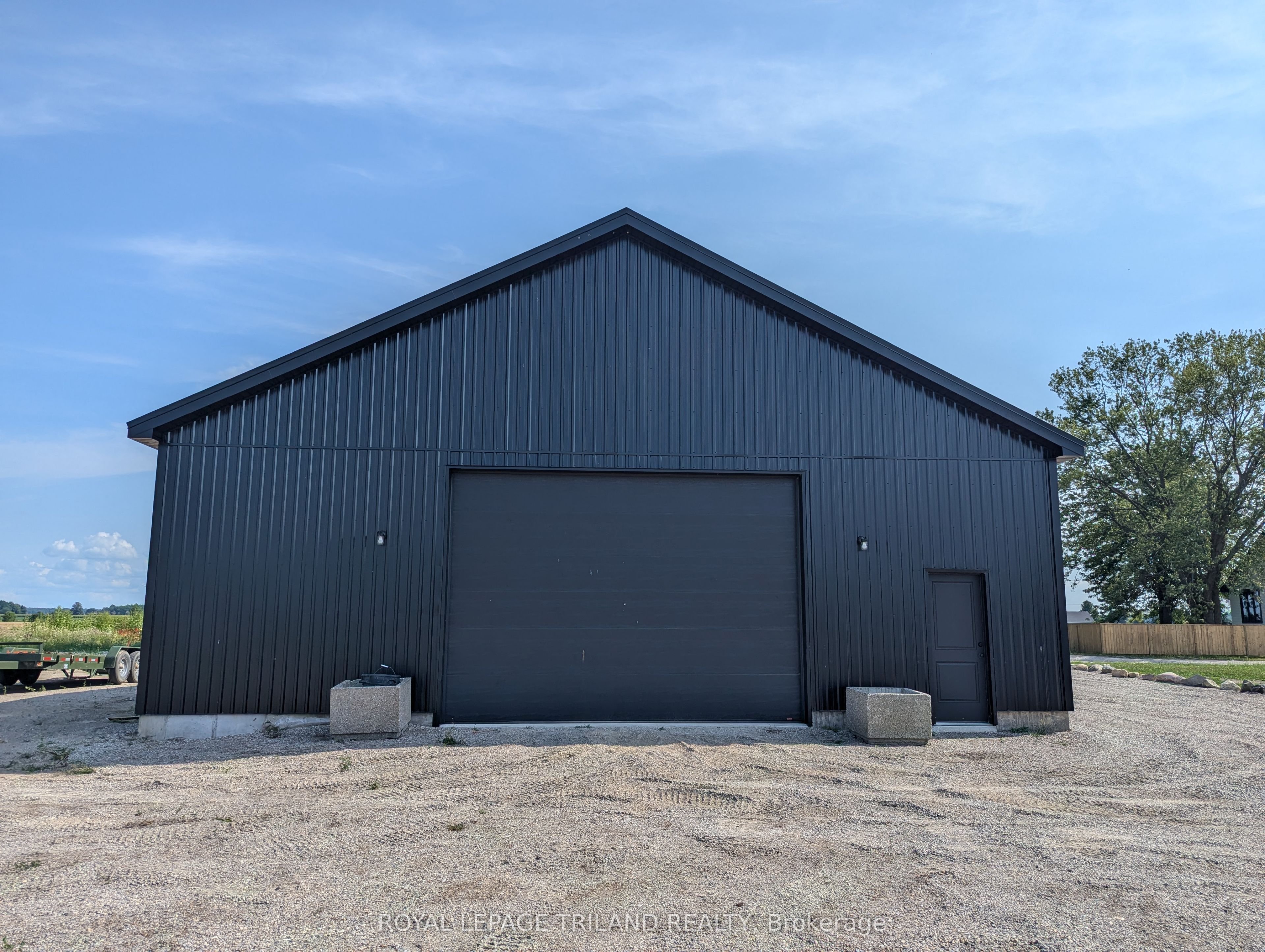 70298 Shipka Line Property Photo 3