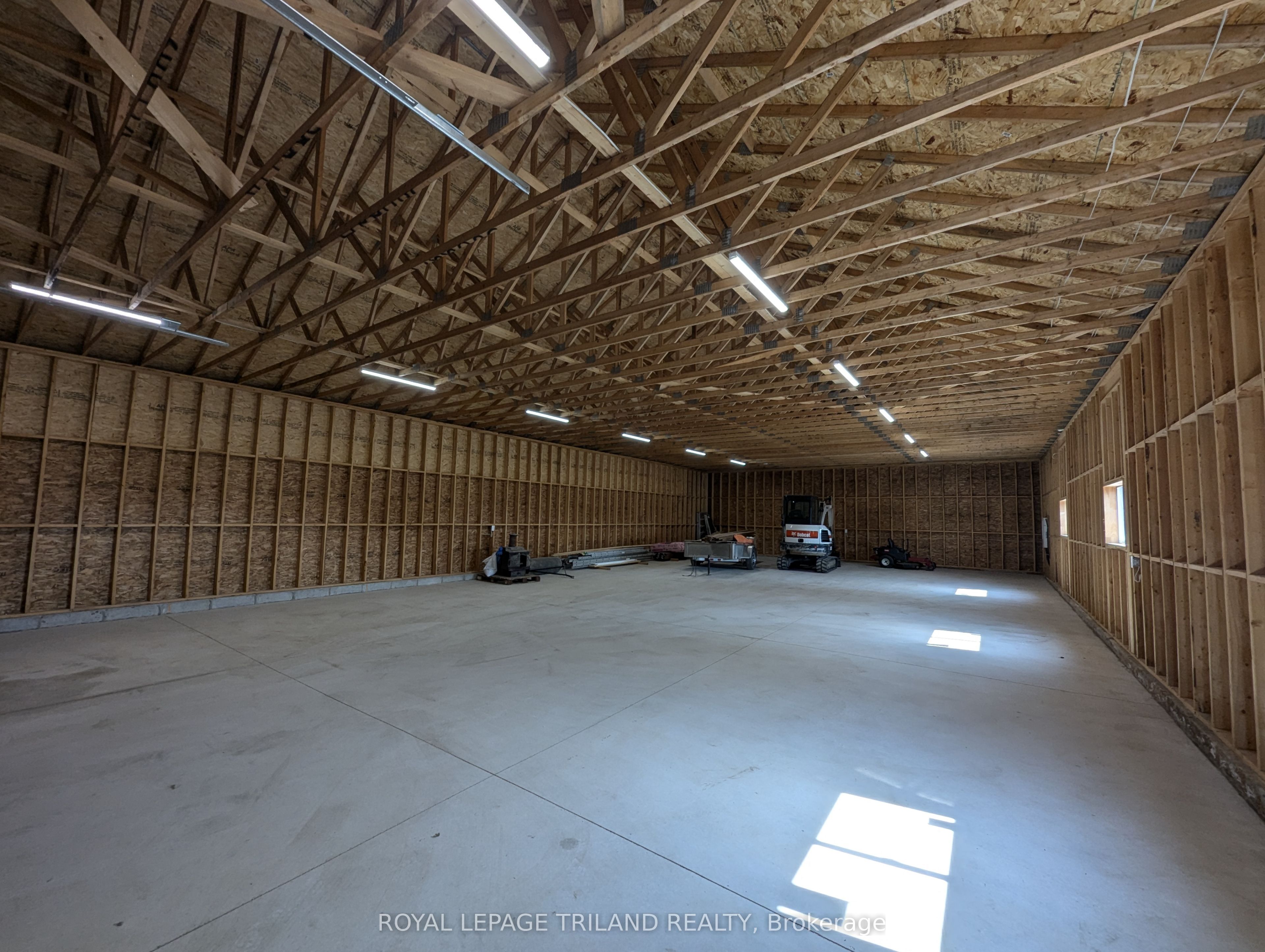 70298 Shipka Line Property Photo 6