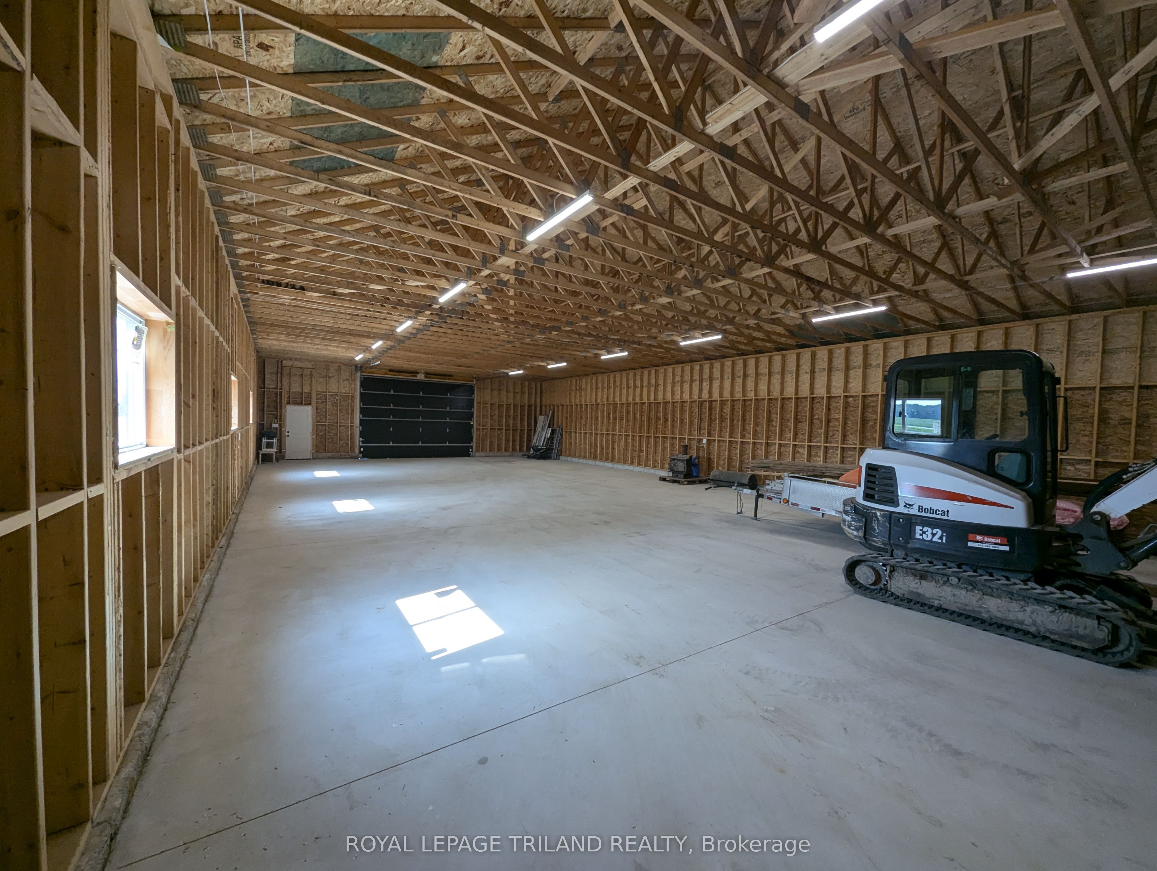 70298 Shipka Line Property Photo 7