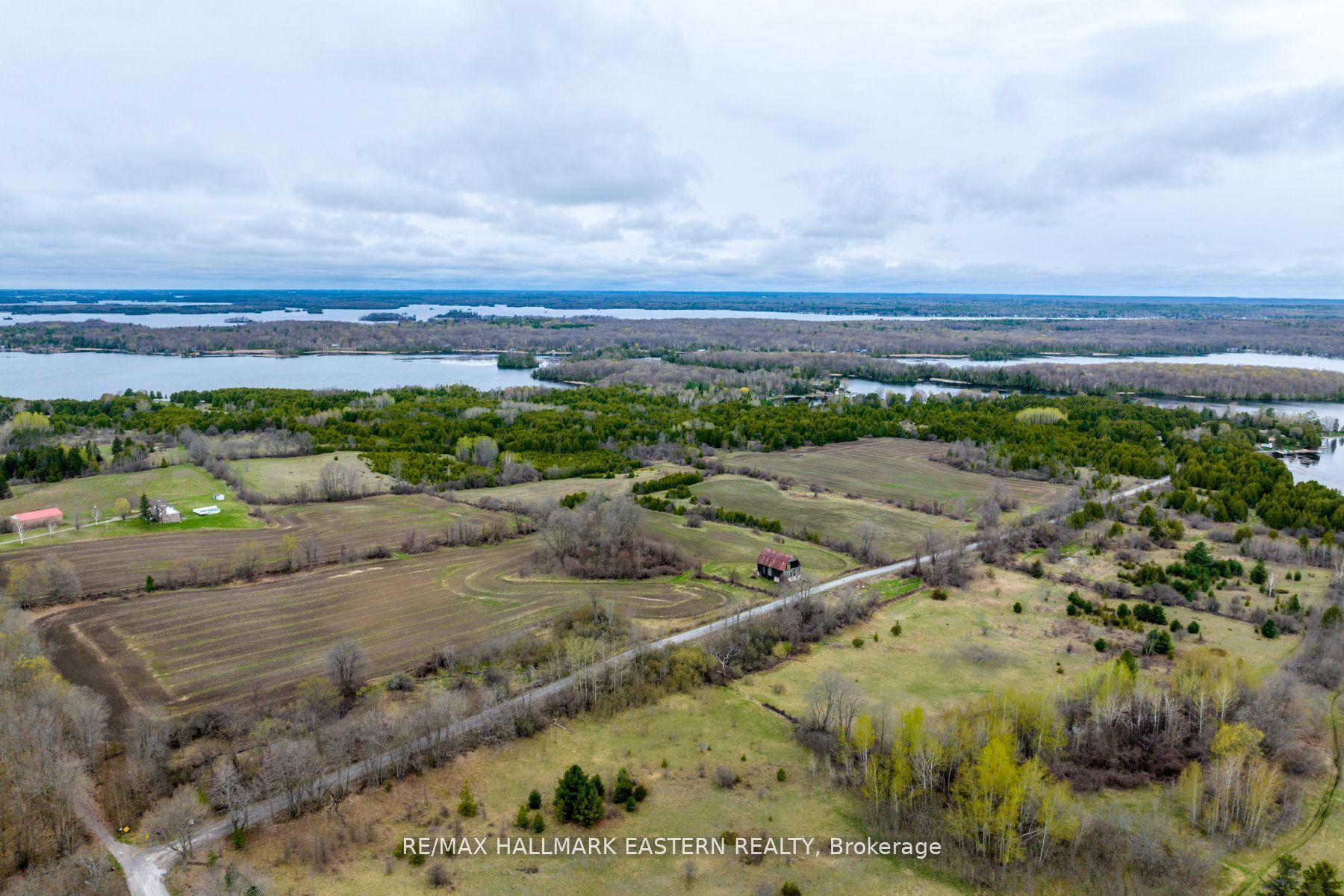 1737 Thirteenth Line Property Photo 27