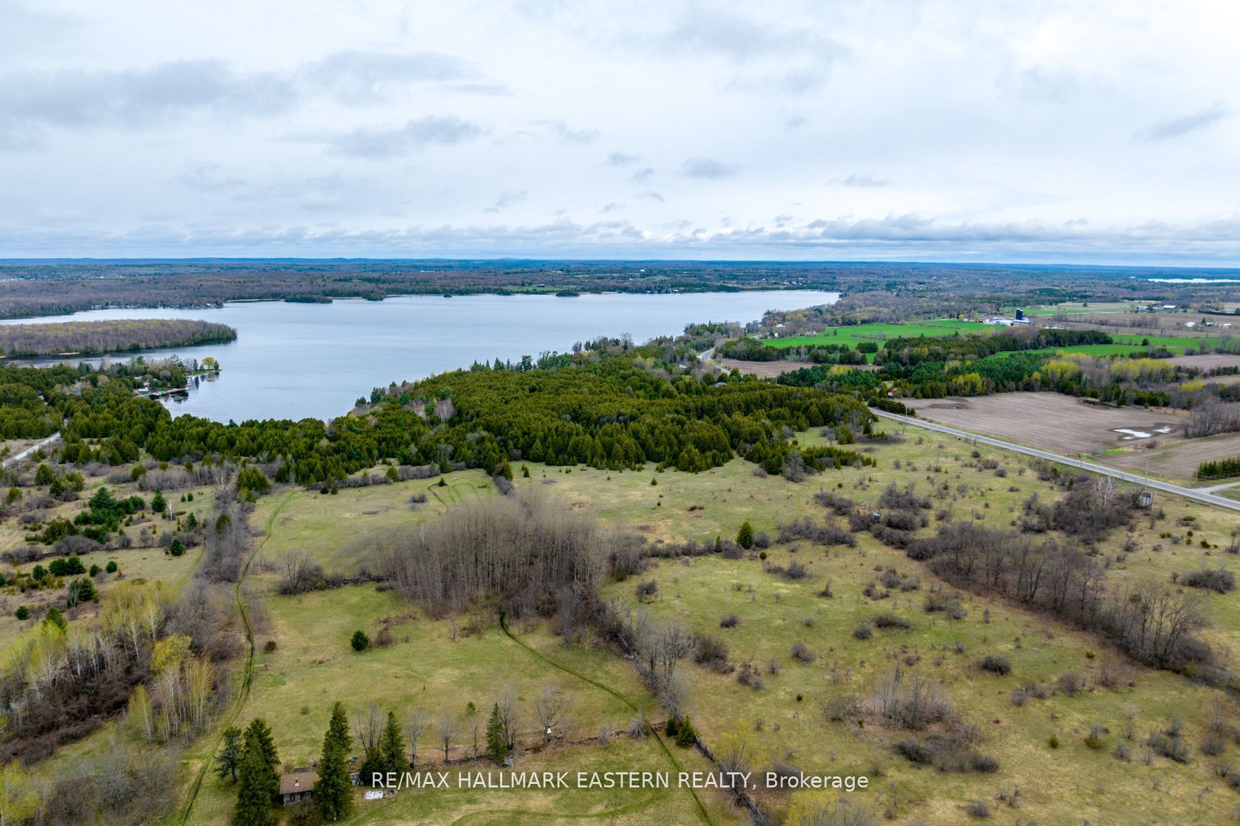 1737 Thirteenth Line Property Photo 28