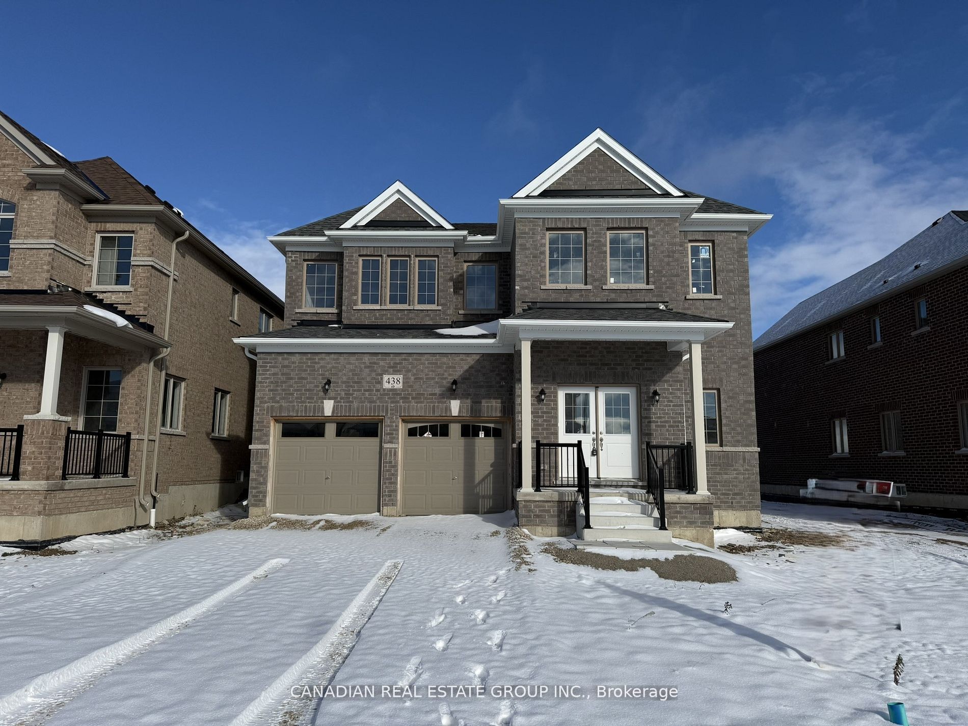 438 Vandusen Avenue Property Photo 1