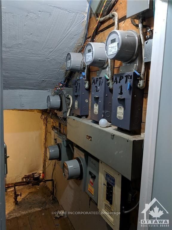 382 Brant Street Property Photo 21