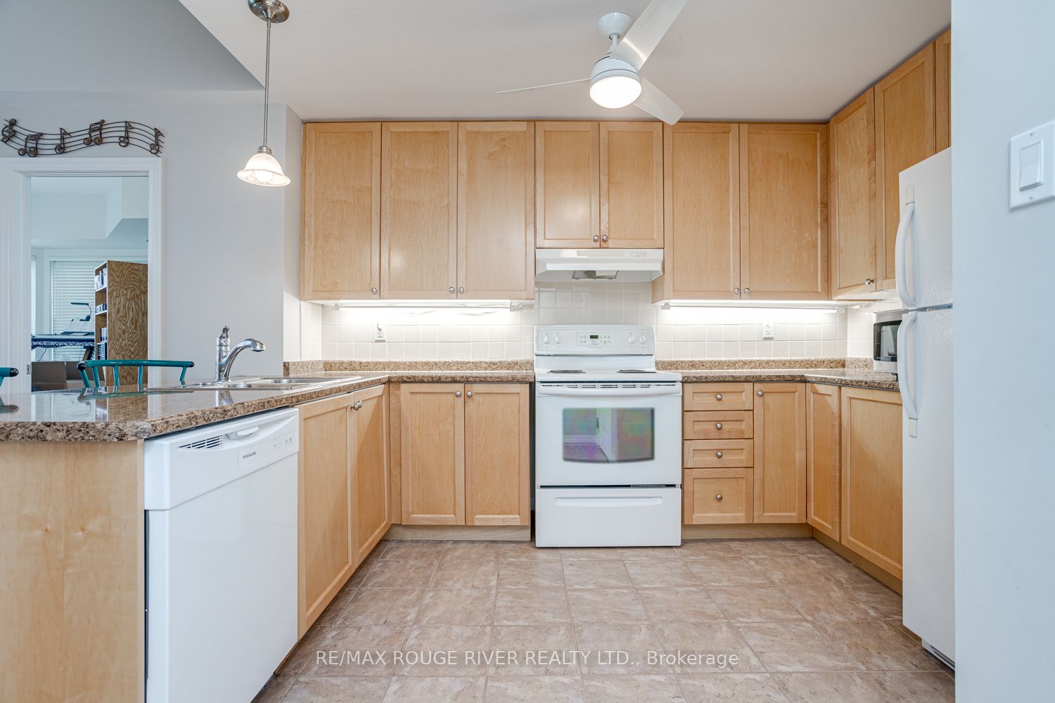 #309 - 125 Third Street Property Photo 8