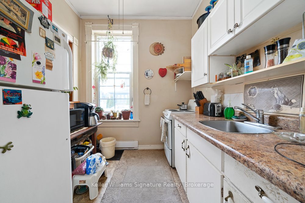 18 Oak Street Property Photo 35