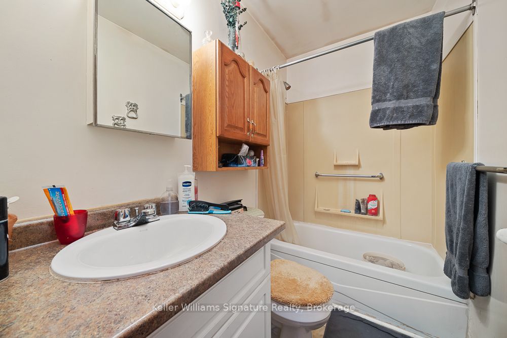 18 Oak Street Property Photo 36