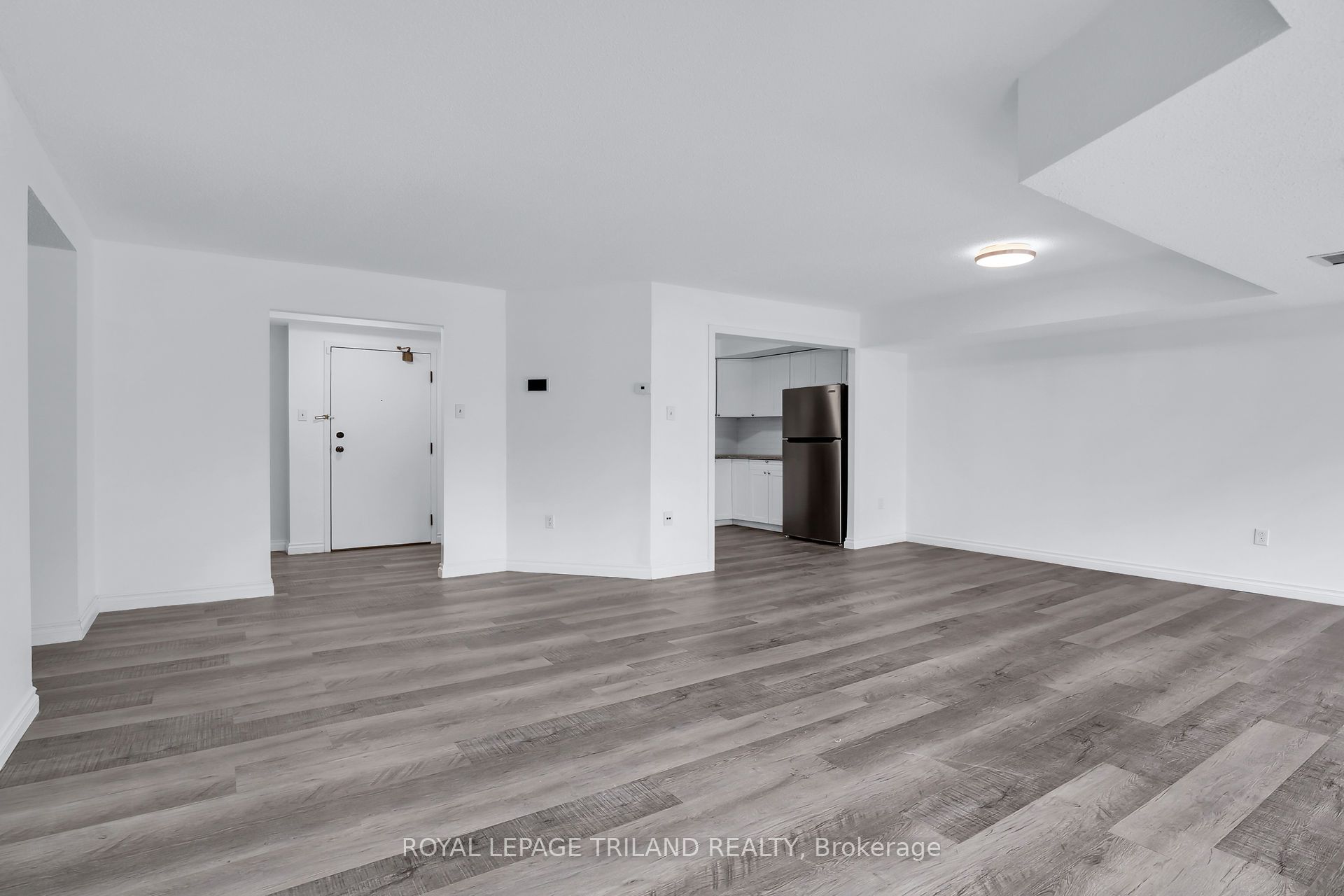 #415 - 521 Riverside Drive Property Photo 5