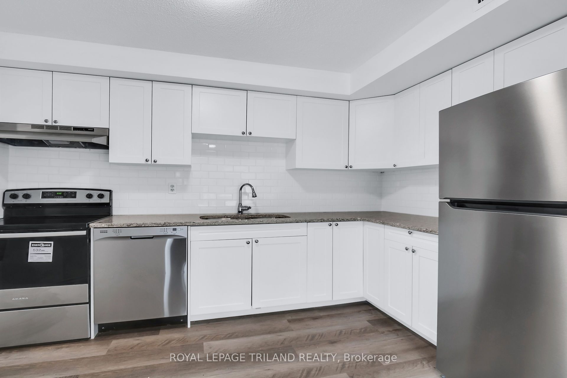 #415 - 521 Riverside Drive Property Photo 9