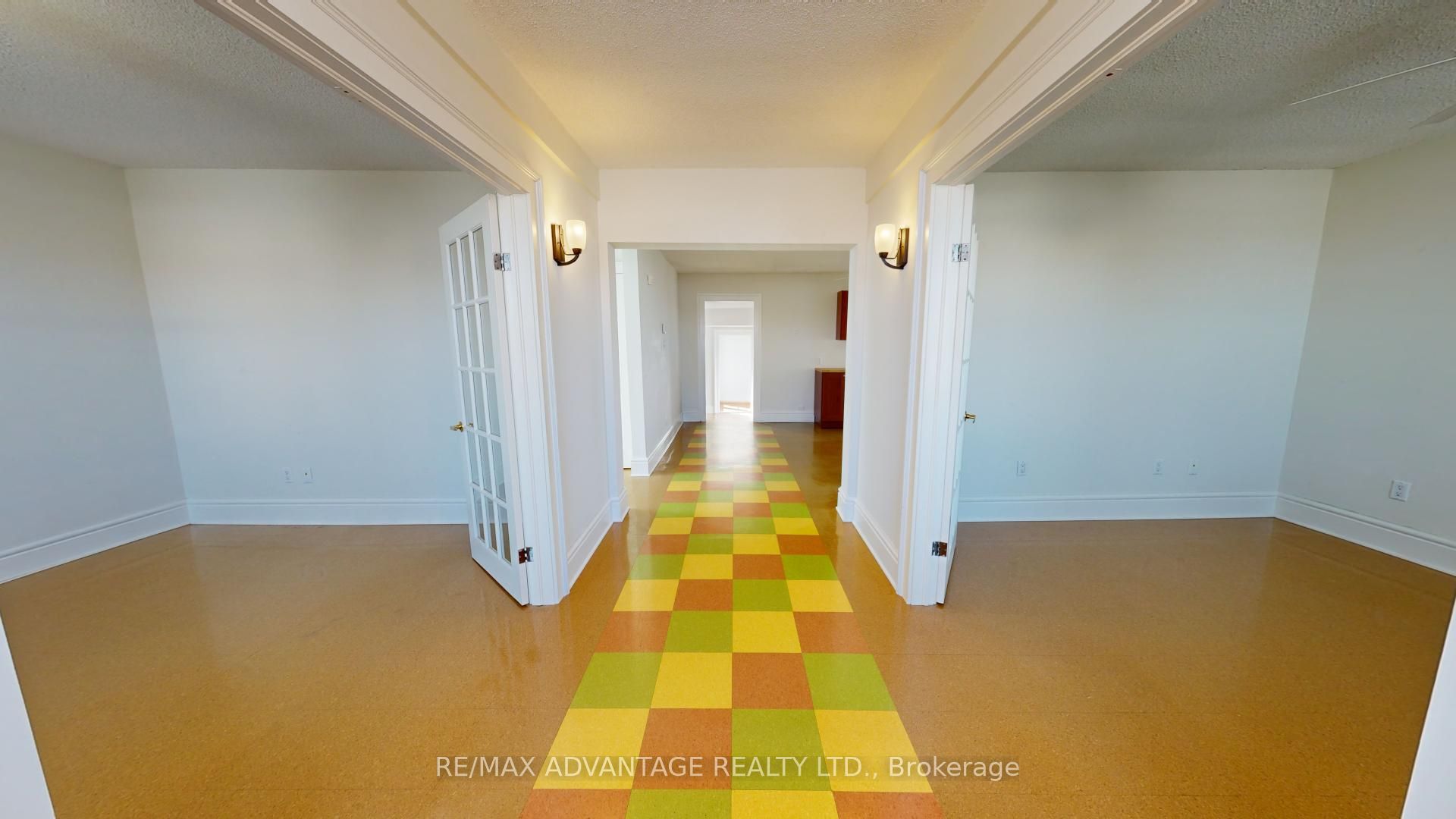 301 Horton Street Property Photo 6