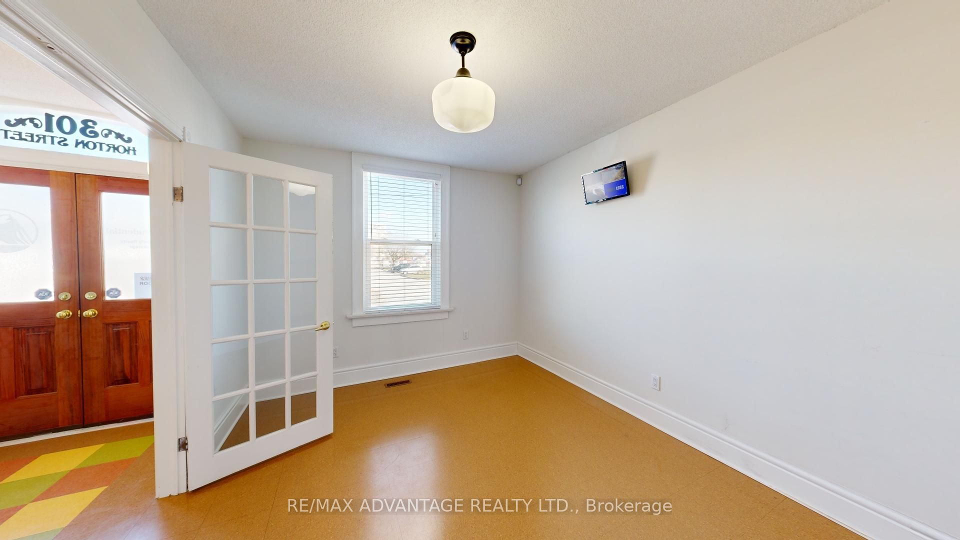 301 Horton Street Property Photo 8