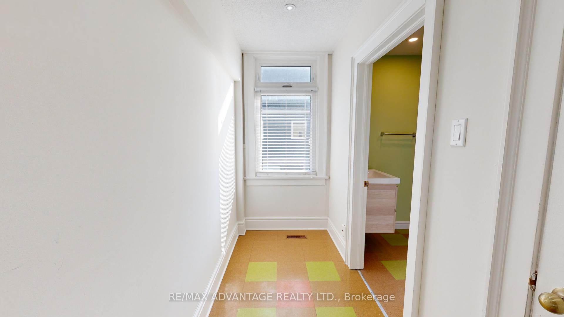 301 Horton Street Property Photo 14